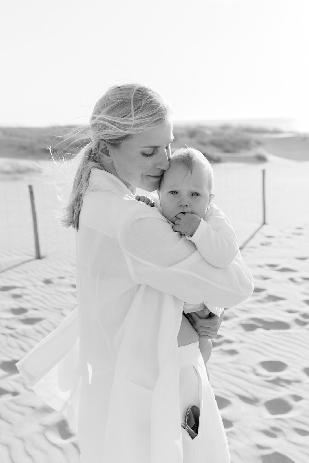 family photographer portugal beach,family beach photo shoot ideas