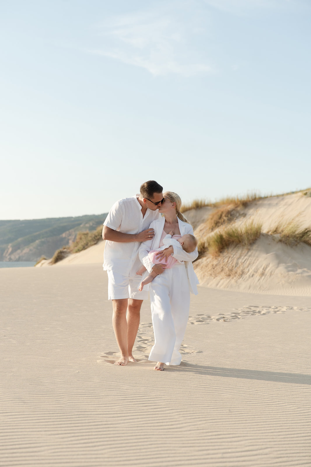 family photoshoot beach,family beach photo shoot ideas