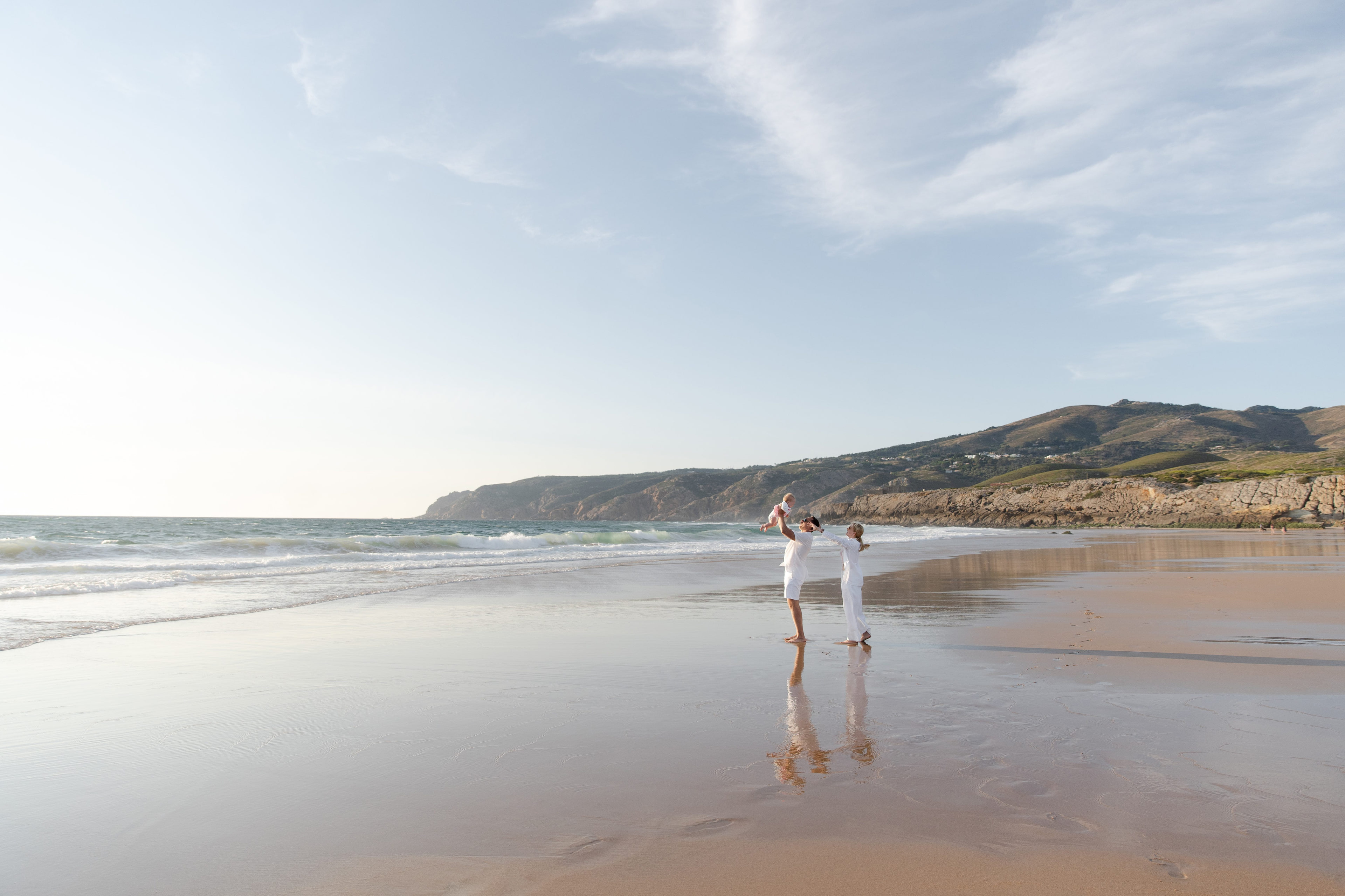 Family Photos at Guincho Beach: Wind, Timing and What to Wear